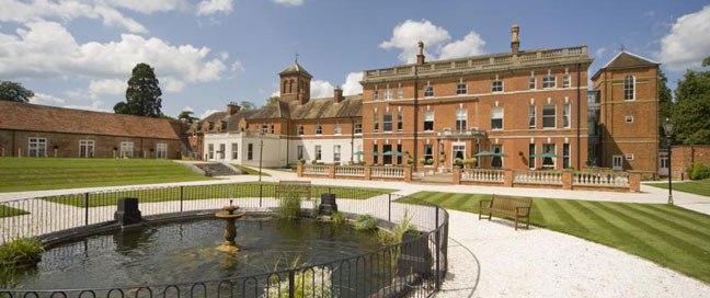 Oakley Hall Hotel Pond Oakley Hall Hotel Pond